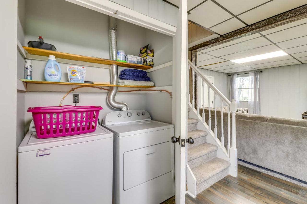 Lakefront Poconos Vacation Rental With Swim Dock! Long Pond Exteriör bild